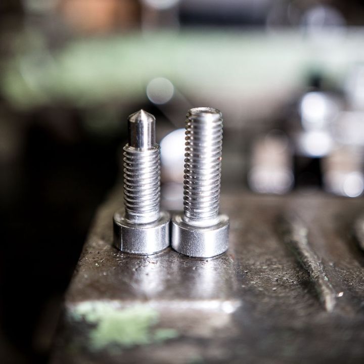 Pointed Screws